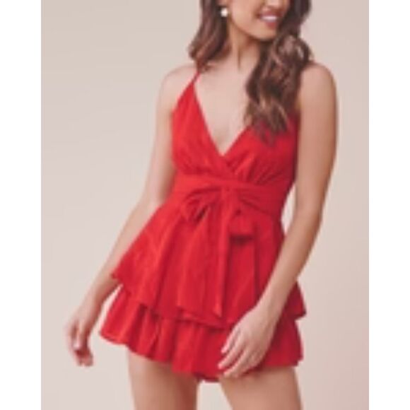 Saints + Secrets Sz M Red Tiered Romper Ruffles Spaghetti Strap V-Neck Summer - Picture 1 of 9